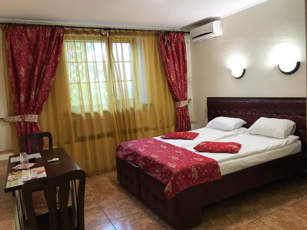 Felisa Hotel Harkov Kültér fotó